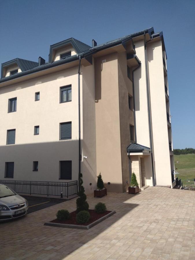 Apartman Viktor & Matej ズラティボール エクステリア 写真
