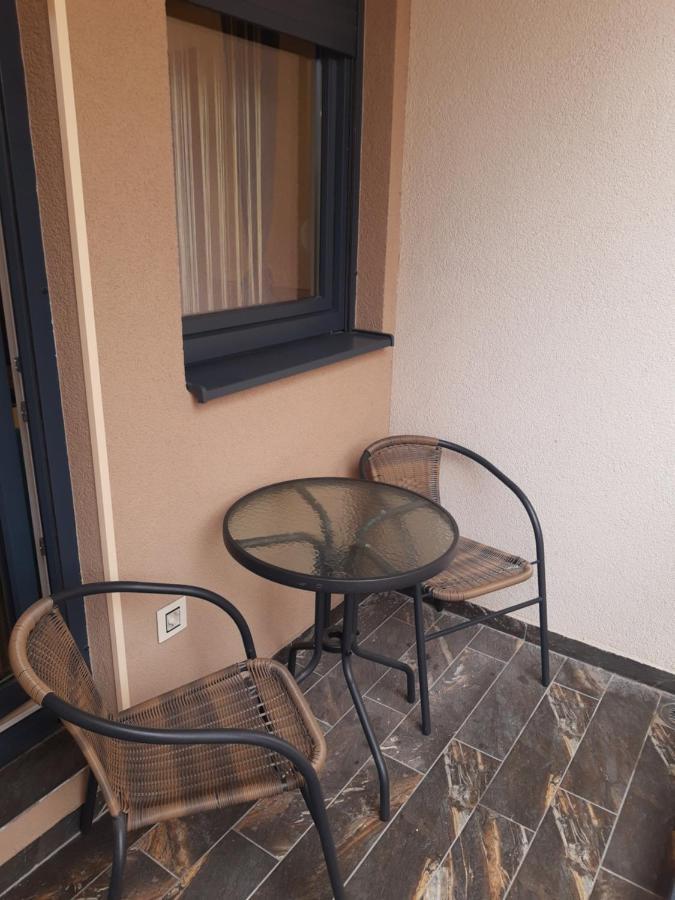 Apartman Viktor & Matej ズラティボール エクステリア 写真